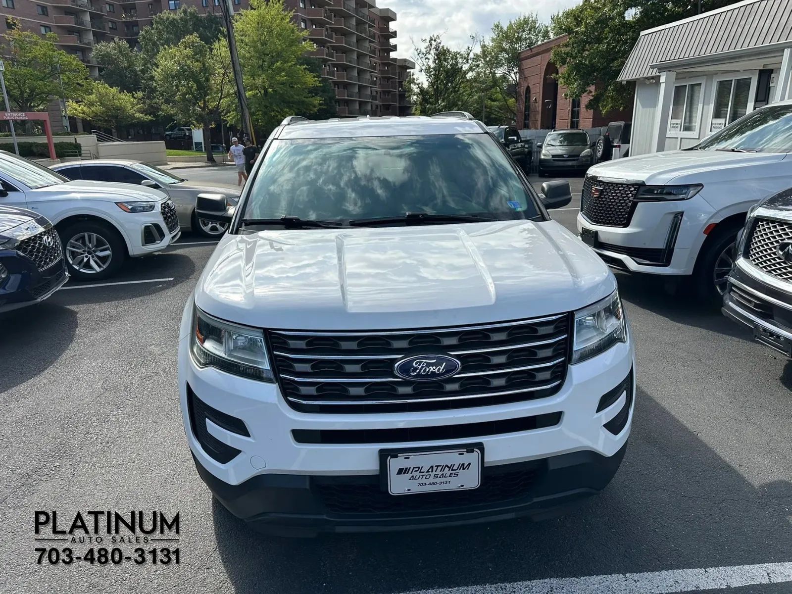 Used 2016 Ford Explorer 4WD w/ Class II Trailer Tow Package image 4