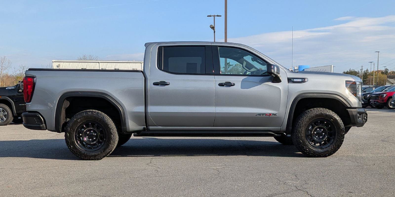 Used 2024 GMC Sierra 1500 AT4X w/ AT4X AEV Edition AWD/4WD image 7