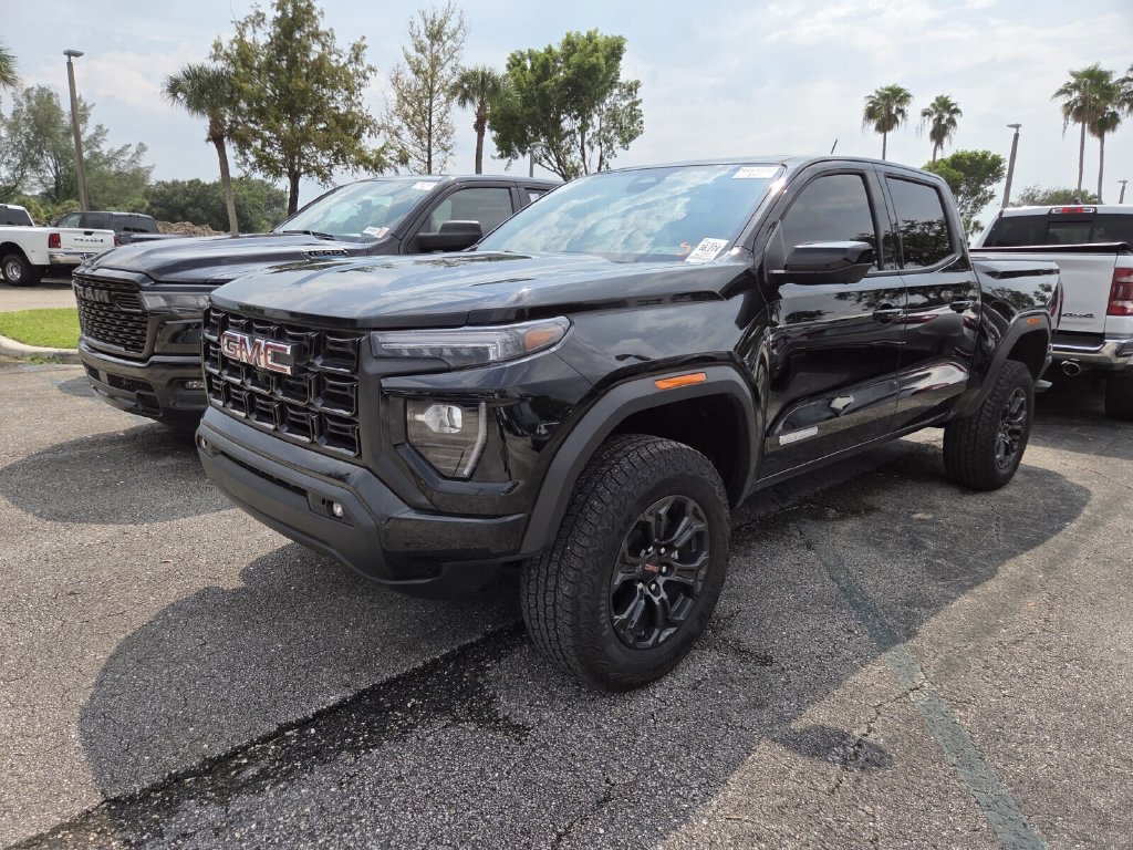 Used 2025 GMC Canyon Elevation w/ Convenience Package RWD image 3