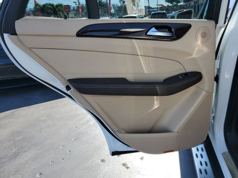 Used 2018 Mercedes-Benz GLE 350 image 34