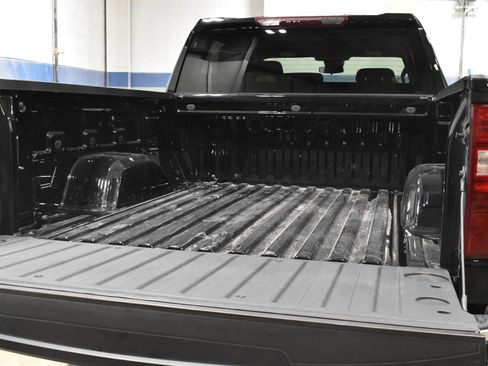 Used 2023 Chevrolet Silverado 1500 LT image 24