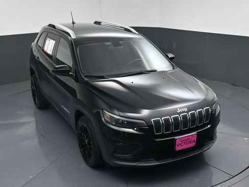 Used 2020 Jeep Cherokee Latitude image 12