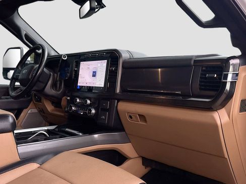 Used 2023 Ford F250 Lariat w/ Chrome Package AWD/4WD image 30