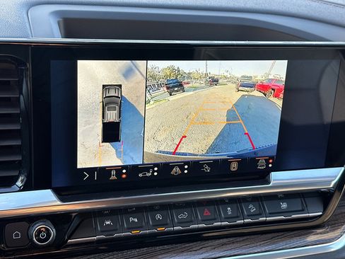 Used 2025 Chevrolet Silverado 1500 LT Trail Boss w/ LT Trail Boss Premium Package image 17