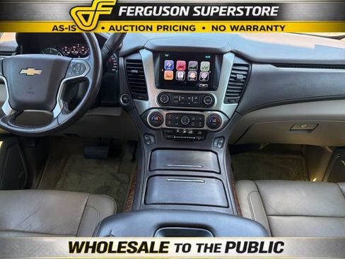 Used 2016 Chevrolet Suburban LTZ RWD image 9