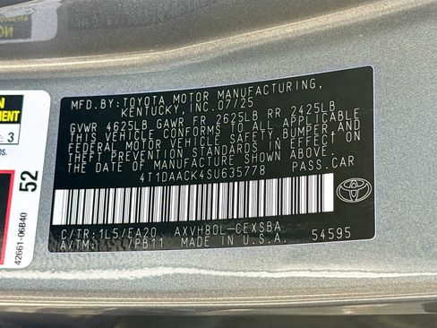Used 2025 Toyota Camry SE image 43