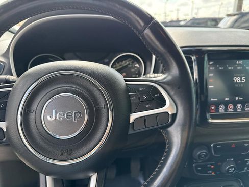 Used 2018 Jeep Compass Limited FWD image 18