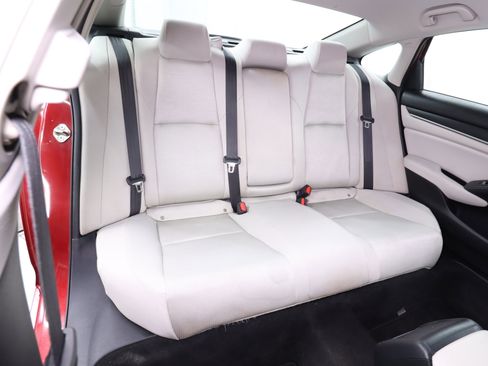 Used 2018 Honda Accord LX image 18