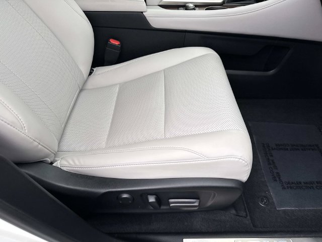Used 2022 Lexus RX 450hL AWD w/ Premium Package image 10