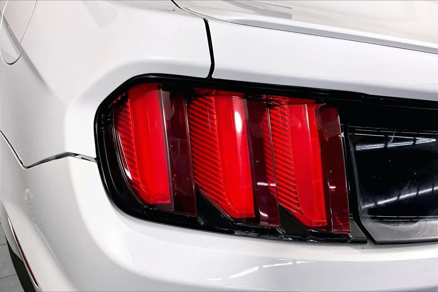 Used 2015 Ford Mustang Premium RWD image 25