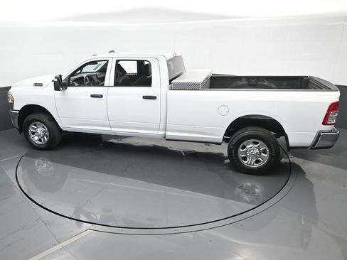Used 2024 RAM 3500 Tradesman w/ Chrome Appearance Group image 43
