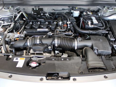 Used 2019 Honda Accord LX image 34