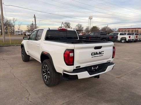 New 2026 GMC Canyon AT4 w/ AT4 Premium Package image 4