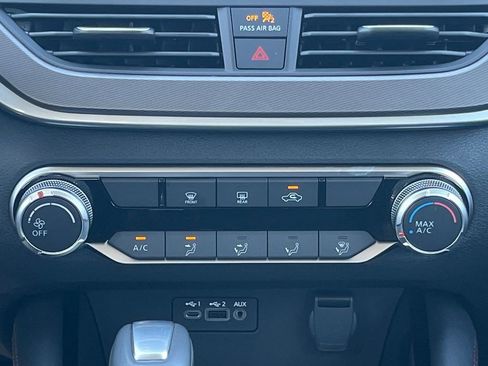 New 2025 Nissan Altima 2.5 SR image 25