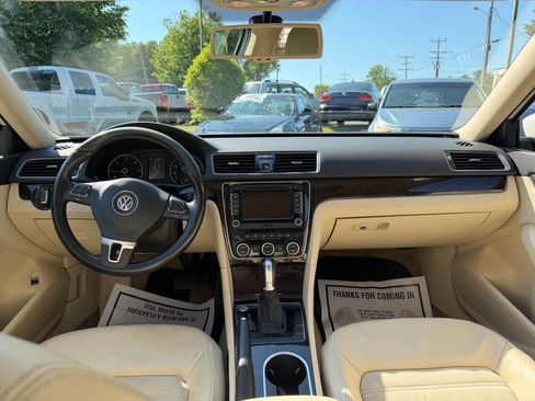 Used 2014 Volkswagen Passat TDI SEL Premium FWD image 19