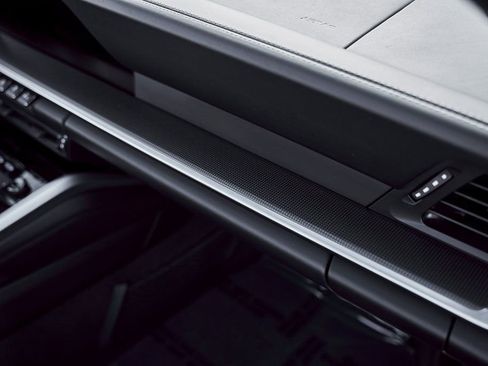 Used 2022 Porsche 911 Turbo S image 38