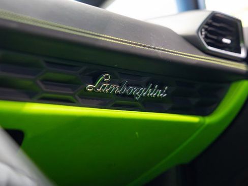 Used 2015 Lamborghini Huracan LP 610-4 image 41