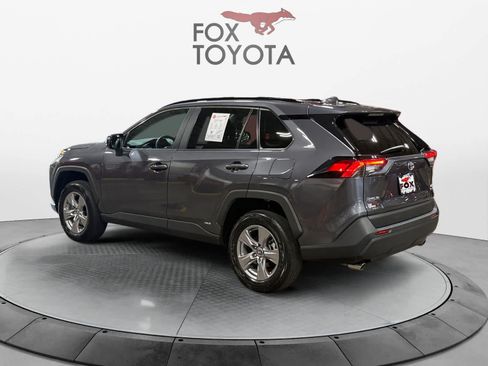 Used 2025 Toyota RAV4 LE AWD/4WD image 4