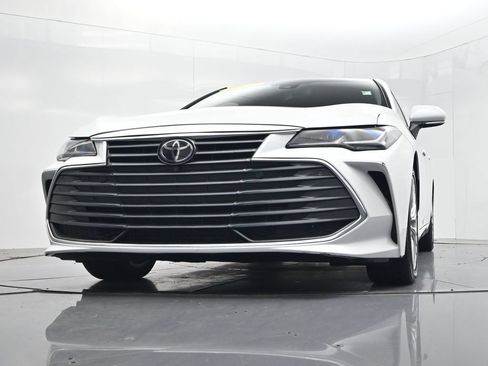 Used 2022 Toyota Avalon Limited w/ Advanced Safety Package FWD image 52