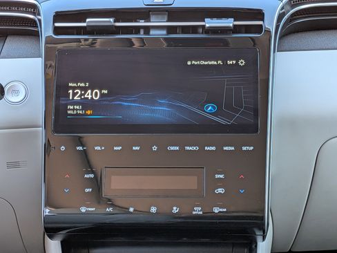 Used 2023 Hyundai Tucson Limited image 22