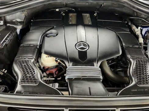 Used 2018 Mercedes-Benz GLS 450 4MATIC w/ Premium Package image 28