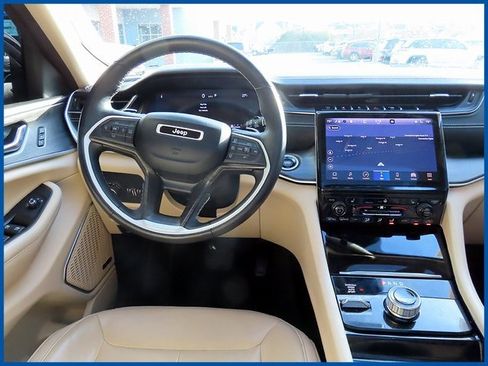 Certified 2021 Jeep Grand Cherokee L Limited w/ Trailer Tow Group (B) image 11