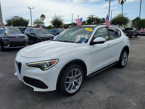 Used 2018 Alfa Romeo Stelvio Ti Sport AWD/4WD image 3