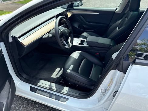 Used 2023 Tesla Model 3 Standard Range RWD image 12