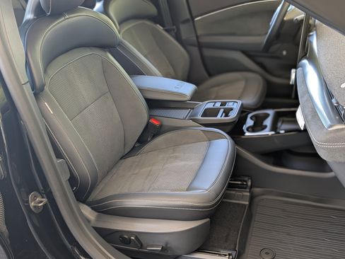 Used 2025 Ford Mustang Mach-E GT w/ Bronze Appearance Package image 21