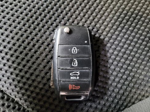 Used 2020 Kia Optima LX FWD image 32