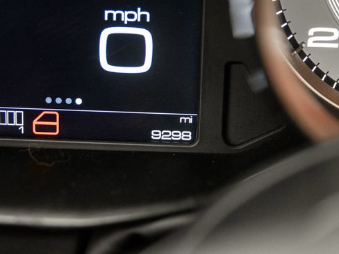 Used 2018 Ferrari 488 Spider RWD image 34