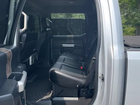 Used 2019 Ford F250 Lariat w/ Lariat Ultimate Package AWD/4WD image 11
