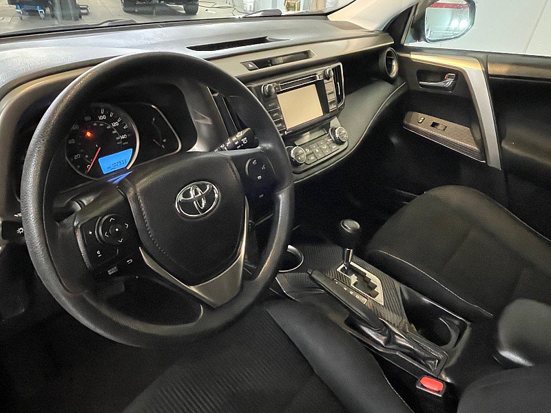 Used 2015 Toyota RAV4 XLE AWD/4WD image 8
