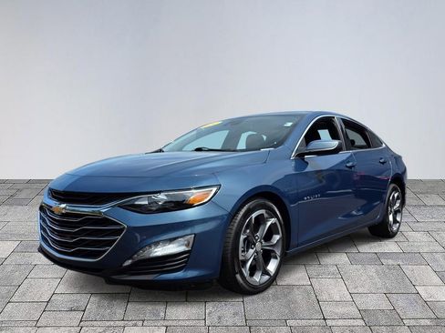 Used 2024 Chevrolet Malibu LT FWD image 3