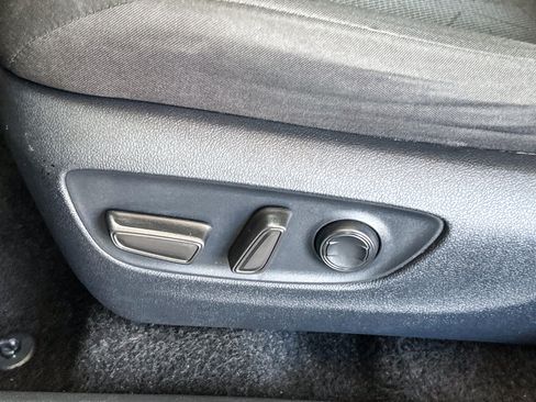 Used 2025 Toyota RAV4 XLE w/ Convenience Package FWD image 22