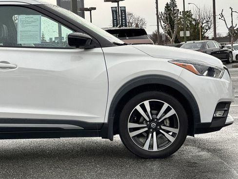 Used 2020 Nissan Kicks SR w/ SR Premium Package image 35