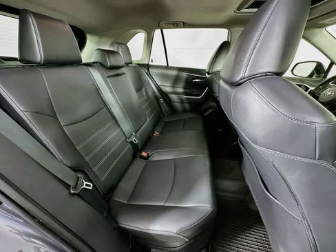 Used 2021 Toyota RAV4 XLE Premium AWD/4WD image 32