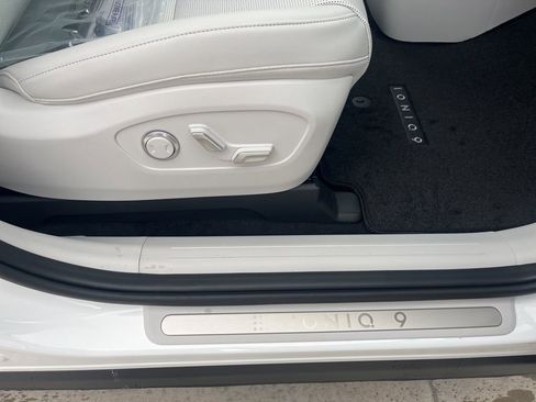 New 2026 Hyundai Ioniq 9 SEL image 33