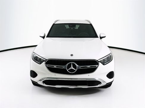 Certified 2025 Mercedes-Benz GLC 300 image 2