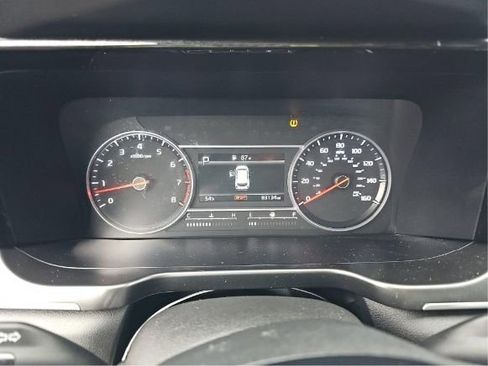 Used 2022 Kia Sorento LX AWD/4WD image 7