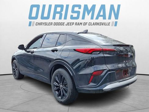 Used 2025 Buick Envista Sport Touring w/ Convenience I Package image 4