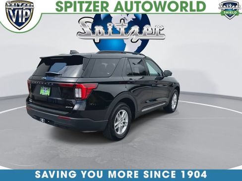 Used 2025 Ford Explorer Active AWD/4WD image 9