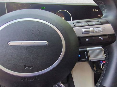 Certified 2025 Hyundai Tucson SEL AWD/4WD image 23