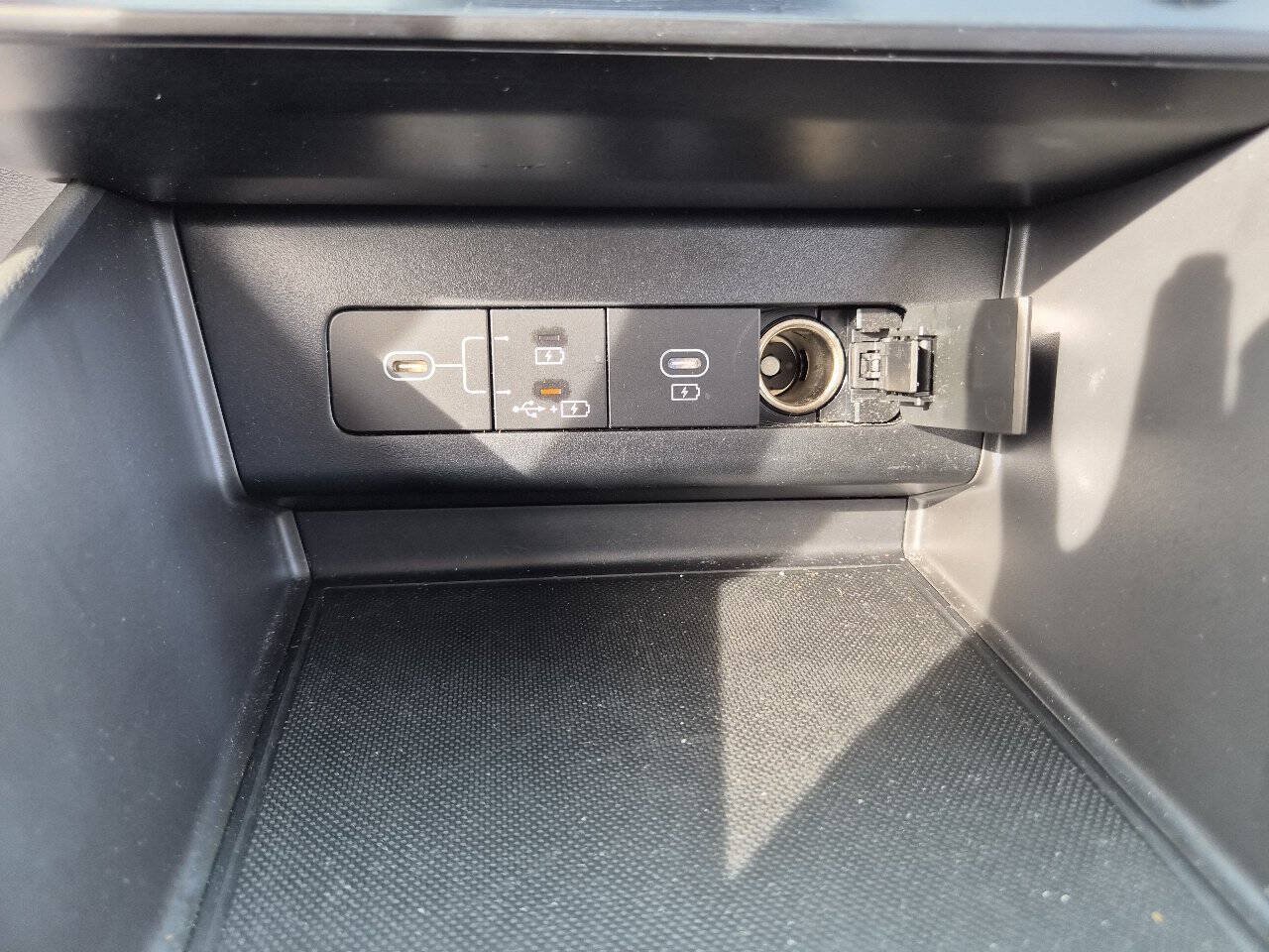 Used 2025 Hyundai Sonata SEL FWD image 18