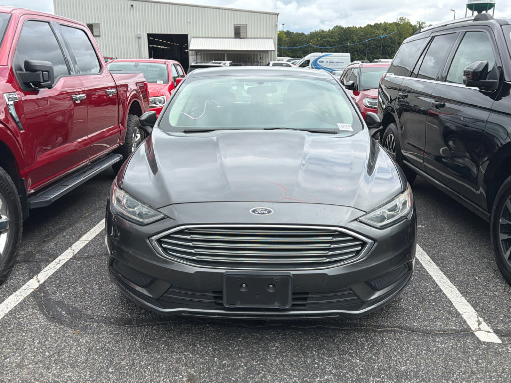 Used 2018 Ford Fusion S FWD image 2