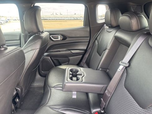 Used 2025 Jeep Compass Latitude w/ Altitude Special Edition AWD/4WD image 35