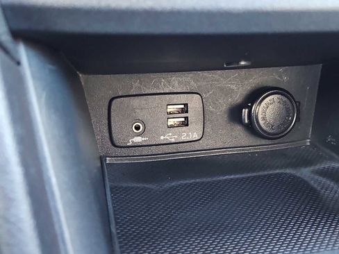 Used 2022 Subaru Crosstrek 2.5i Sport w/ Moonroof Package image 11