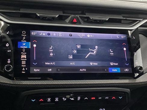 New 2026 Jeep Cherokee Overland w/ Trailer Tow Group image 20