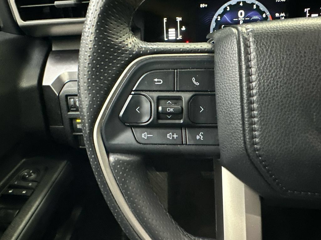 Used 2025 Toyota 4Runner SR5 AWD/4WD image 24