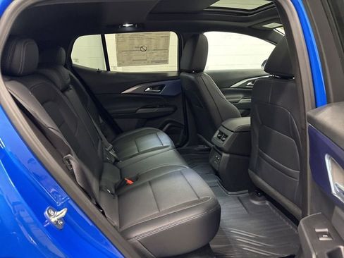 New 2026 Chevrolet Equinox EV LT image 31